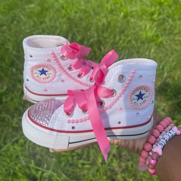 Kids Minnie Mouse Birthday Converse - Picture 7 of 10